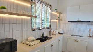 Need 4BR Sea Pool Villa Pattaya VVP70 - 3