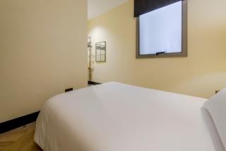 Elegancia en Justicia para 3, Hernán Cortes 12 E2 - 3