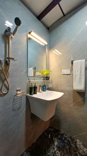 Elegant Resort Hiriketiya - 6