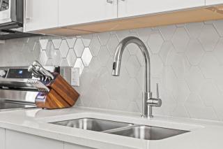 Cozy 3BR Mountainside Haven Near Banff - 8