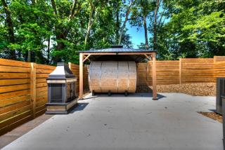 Home Away from Home 3 Close to KCI Airport, Weston - 8