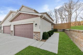 Home Away from Home 3 Close to KCI Airport, Weston - 5