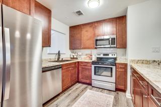 Relax Fireside Family Home 6 Mi to Dtwn Beaufort! - 7