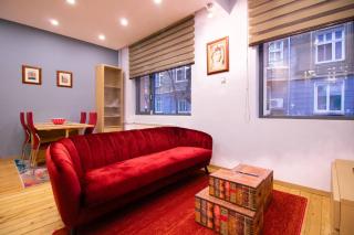 Central 2BR Near Vitosha - Calm, Spacious Stay - 0