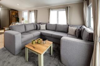 No 29 - The Oaks - 0