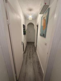 Gateshead - 2 bedrooms Sleeps 5 free parking - 7