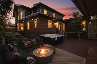 Balboa 6BR Mansion with Hot Tub and Game Room - 6