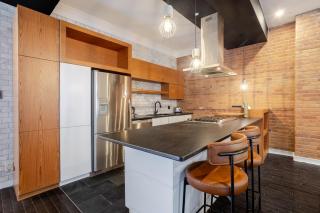 Elegant Downtown Stay, Near Bell Centre MTL - 6