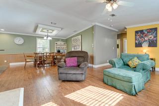 Weeki Wachee Family Getaway: Canal-Front Home - 3