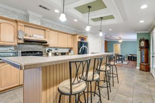 Weeki Wachee Family Getaway: Canal-Front Home - 1