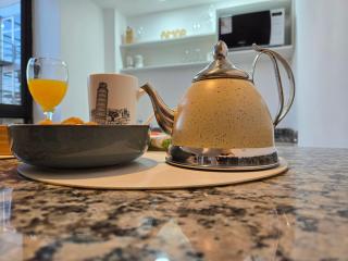 LUMINOSO ESTUDIO EN PISO 9 Confort y Seguridad en el Microcentro - 1