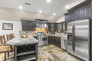 Snoozin Nancy townhouse - 8