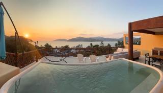 Private Plunge Pool, 1 block from Ocean, 1 bedroom - 9