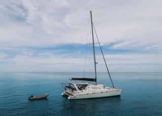 Itusca catamaran charter - 3