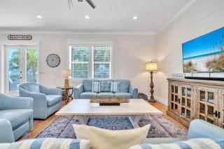 Commander's Retreat - 1