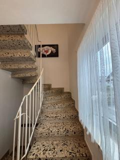 Oberalm Apartment Gemütliche 2 Zimmer Wohnung - 2