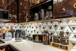 Harry Potter unit Near Disney SeaWorld - 6