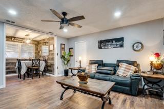 Near Wineries and Guadalupe River! Stylish Home - 0