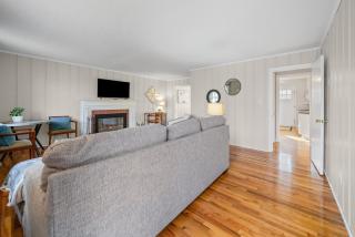 Nanas Nook on Hickory Grove - 4