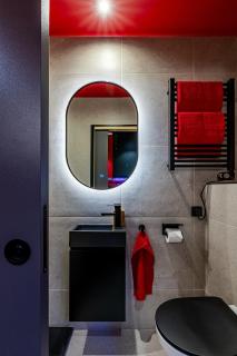 Studio Cinema Prive TV 85 pouces - Wifi - Clim - Gare 2 minutes - 3