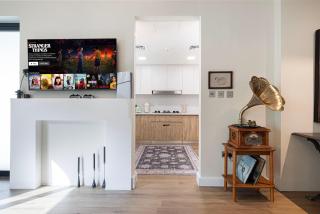 Vintage 4BR Villa at Yas Island near F1 Track - 0