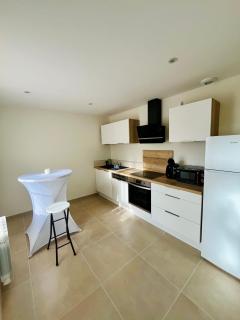 La Maison du Coin - T2 confortable, parking privée - 3