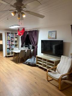 Mysigt boende med bastu och kamin - 5