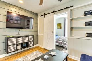 Close to Camden Clark Central Parkersburg Condo - 6