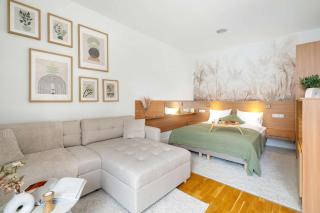 Stylish Apartment Near the Old Market Square in Poznań by Noclegi Renters - 5