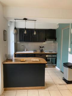 L'escalier rouge - Maison typique avec cour - 4