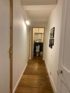 L'escalier rouge - Maison typique avec cour - 1