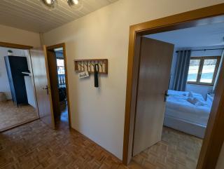 Altbau-Charme & Bergblick I Stylisches 75qm Juwel mit 2 Balkonen und Parkplatz - 1