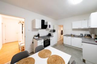 Modernisiertes Altbau 3-Zi Apartment - 5