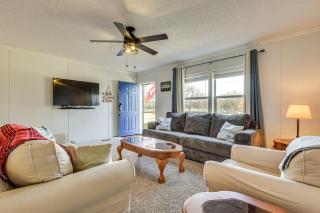 Steps to Lake Eufaula Family Home with Deck and Yard - 0