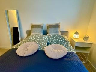 Cozy basement apartment - 9