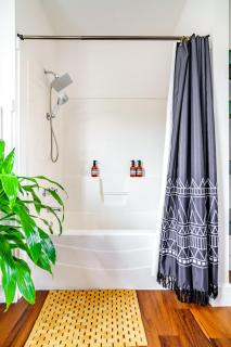 Jungle House Chillicothe - Luxury Downtown Homes Free Parking - 2