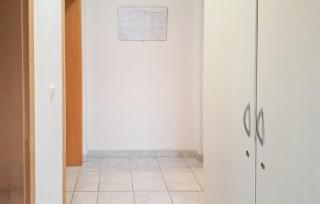 Stunning Apartment In Pinezici - 3