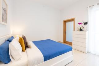 V86 Sliema Apartment a minute from the Sea - 9