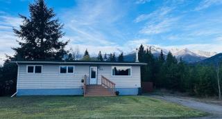 Mountain Joy Getaway - 9