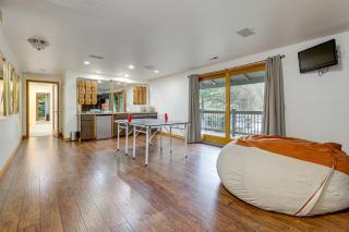 Lake-View Woodinville Retreat with Hot Tub and Theater - 7