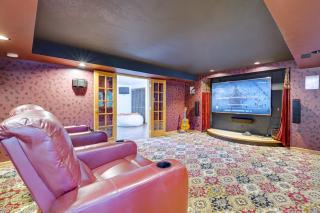 Lake-View Woodinville Retreat with Hot Tub and Theater - 6