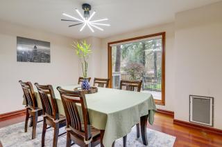 Lake-View Woodinville Retreat with Hot Tub and Theater - 4