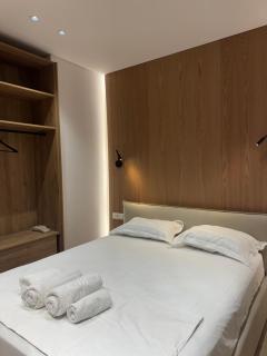 Skanderbeg Square Apartment - 0