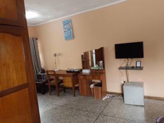 Ideal Blend of Style & Location - 3