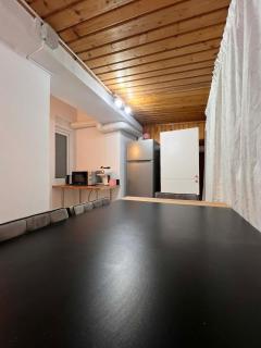 Spacious 3BR 2BA Apt with 2 Living Areas - 1