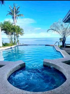 Diwata Suite, King Size Bed with Ocean View - 4