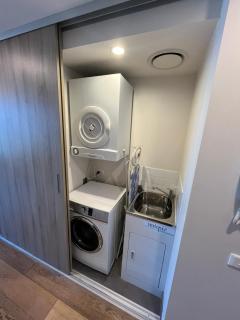 Seffa Dom5 apartments Melbourne - 8