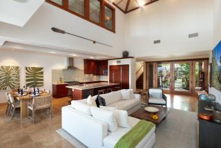 ❤PiH❤ ONE OCEAN OHANA Expansive Views Exclusive Oceanfront Grotto pool plus private pool spa - 4