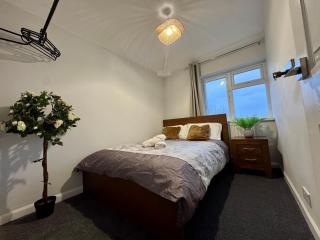 3 BR Home in Yardley close to NEC Airport Bullring, Free Parking - 3