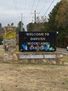 Barn Door Themed Garvan Gardens Blue Bungalow - 7